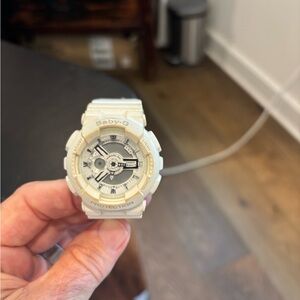 Casio Baby-G Women's Watch in Cream and Silver